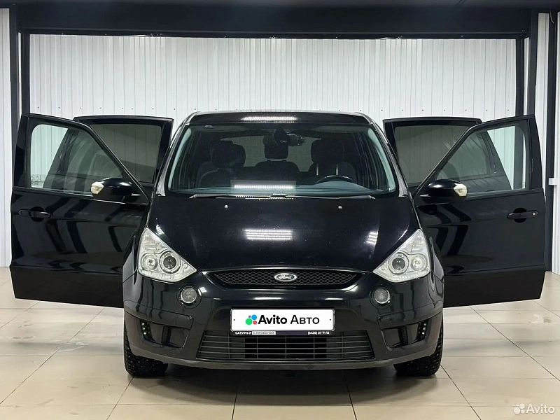 Ford S-MAX 2.0 MT 11