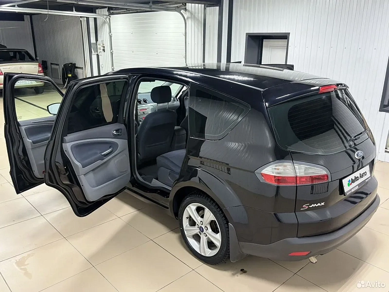 Ford S-MAX 2.0 MT 3