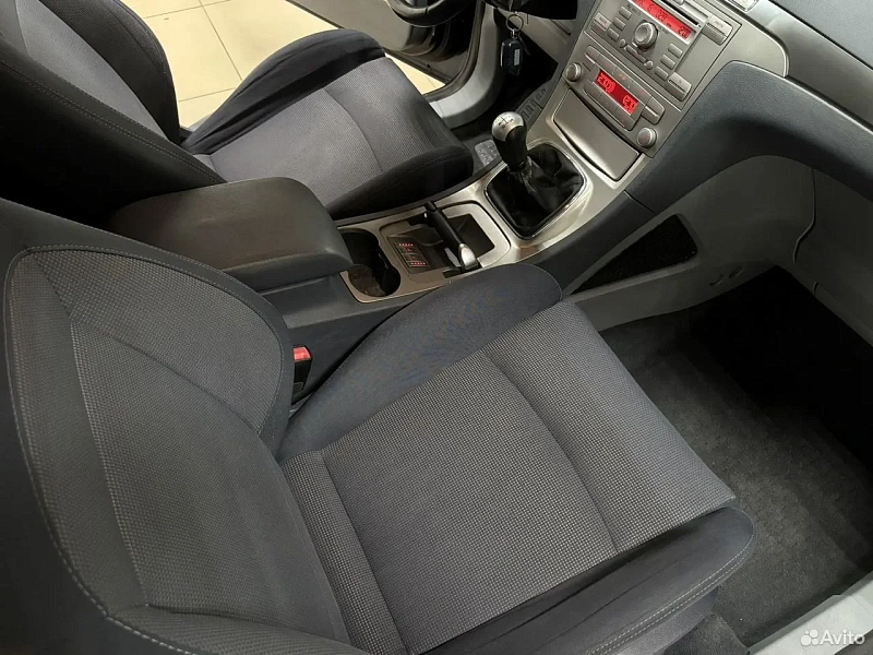 Ford S-MAX 2.0 MT 33